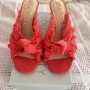 Coral wedge
